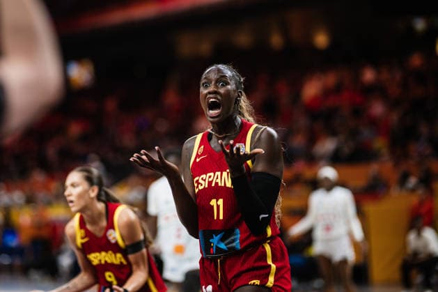 2026 FIBA Women’s Basketball World Cup: Mali vs. Spain, September 5, 2026, Awa Fam Arena, Spain, No. 11 is upset about the referees’ decision, Basketball, FIBA Women’s Basketball World Cup 2026, Group Stage, Group A, Matchday 2: Mali vs. Spain on September 5, 2026, at the Max Schmeling Halle, Berlin Copyright: xBEAUTIFULxSPORTS Tonhäuserx