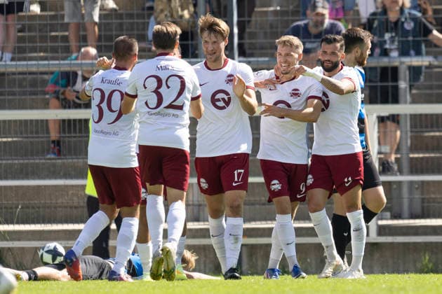 Regionalliga Southwest: FSV Frankfurt vs. Kickers Offenbach, September 5, 2026: Benedikt von Hagen (Kickers Offenbach 17) scored the goal to make it 0–1 and celebrates with Maximilian Schmid (Kickers Offenbach 9), Keanu Staude (Kickers Offenbach 11), Jan Hendrik Marx (Kickers Offenbach 32), and Robin Krausse Kickers Offenbach 39, , FSV Frankfurt vs. Kickers Offenbach, Frankfurt, BBBank Arena, September 5, 2026 Copyright: xBEAUTIFULxSPORTS Gawlikx