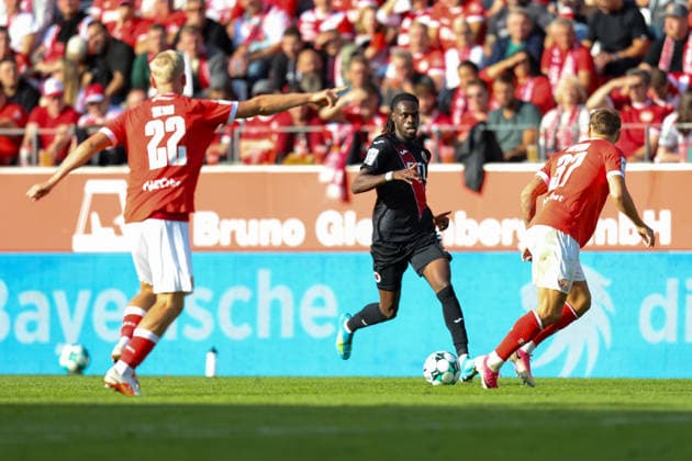 Rot Weiss Essen vs. FC Viktoria Cologne, Soccer, 3rd Division, Matchday 4, 2026–2027 Season, September 5, 2026, Yannick Tonye of Viktoria Cologne controls the ball Rot-Weiss Essen vs. FC Viktoria Cologne, Soccer, 3rd Division, Matchday 4, 2026–2027 Season, September 5, 2026, Essen Copyright: xEibner-Pressefoto JavadxMohammadx EP_JMR