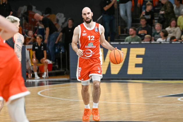 Tommy Kuhse, RASTA Vechta, 12 on the ball; RASTA Vechta vs. Bakken Bears, exhibition game, 2026–2027 season, September 5, 2026, RASTA Vechta vs. Bakken Bears, exhibition game, 2026–2027 season, September 5, 2026, Vechta Copyright: xEibner-Pressefoto RobertxGertzenx EP_RGN