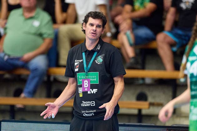 Cutout, Portrait, Portrait of Nico Kiener of Frisch Auf Goeppingen, Head Coach Shrugging FRISCH AUF Goeppingen vs. BSV Sachsen Zwickau, Handball, ALSCO Women’s Handball Bundesliga, Matchday 2, 2026–2027 season, September 5, 2026, FRISCH AUF Goeppingen vs. BSV Sachsen Zwickau, Handball, ALSCO Women’s Handball Bundesliga, Matchday 2, 2026–2027 Season, September 5, 2026, Goeppingen Copyright: xEibner-Pressefoto GeraldxOelze-dexStoppanyx EP_ODS