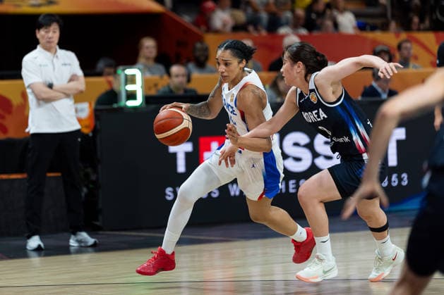 Gabby Williams of France, 15, dribbling against Hyun Jeong of Korea, 08, GER, France vs. Korea, Basketball, 2026 FIBA Women s World Cup, Group Stage, Matchday 2, September 5, 2026, GER, France vs. Korea, Basketball, 2026 FIBA Women’s World Cup, Group Stage, Matchday 2, September 5, 2026, Berlin Copyright: xEibner-Pressefoto MaxxVincenx EP_MVN