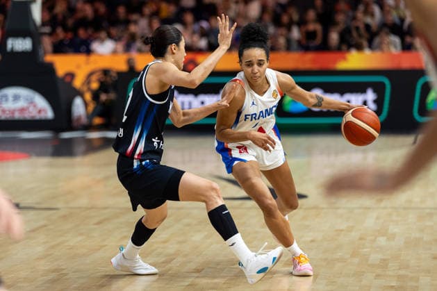 Leila Lacan (France), 71, dribbling against Yeeun Heo (Korea), 02, GER, France vs. Korea, Basketball, 2026 FIBA Women’s World Cup, Group Stage, Matchday 2, September 5, 2026, GER, France vs. Korea, Basketball, 2026 FIBA Women’s World Cup, Group Stage, Matchday 2, September 5, 2026, Berlin Copyright: xEibner-Pressefoto MaxxVincenx EP_MVN