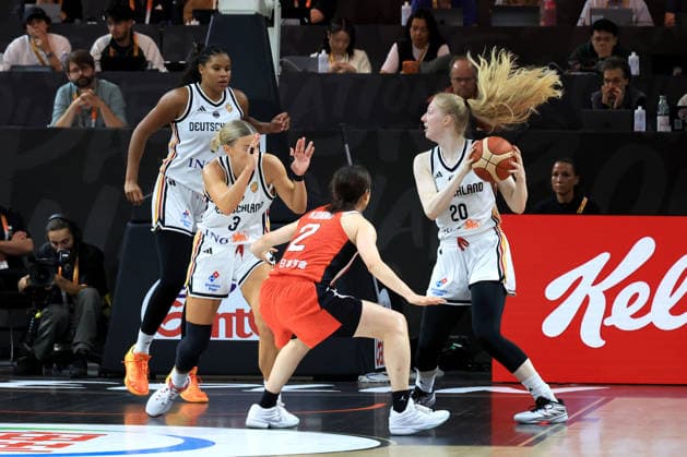 September 5, 2026, GER, Women s Basketball, Women s Basketball World Cup, 2026, Matchday 1, Germany vs. Japan: Frieda Buehner (Germany) 20, Nyara Sabally (Germany) 8, Alexandra Wilke (Germany) 3, Norika Konno (Japan) 2; Berlin, Max Schmeling Halle, Berlin, Germany Copyright: xNordphotox xEnglerx