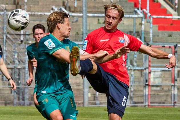 Bavarian Regional League, SpVgg Unterhaching vs. FC Augsburg, SpVgg Unterhaching, SpVgg Unterhaching I, FC Augsburg, Augsburg FC II, September 5, 2026, in Munich, Unterhaching, Alpenbauer Sportpark, Unterhaching, WESTERMEIER Ben Luca, SpVgg Unterhaching, Defensive Midfielder No. 5, UHG5, BAHN Bentley Baxter, FC Augsburg II, Central Midfielder No. 17, FCAII17, Sportworld, Munich, Unterhaching, Alpenbauer Sportpark, Unterhaching, Bavaria, Germany
