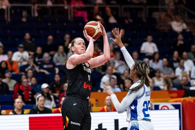 Emma Meesseman (Belgium), No. 11, shooting; Denise Solis (Puerto Rico), No. 25; GER, Puerto Rico vs. Belgium, Basketball, 2026 FIBA Women’s World Cup, Group Stage, Matchday 2, September 6, 2026, GER, Puerto Rico vs. Belgium, Basketball, 2026 FIBA Women’s World Cup, Group Stage, Matchday 2, September 6, 2026, Berlin Copyright: xEibner-Pressefoto MaxxVincenx EP_MVN