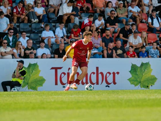 Luca Molinari, SG Sonnenhof Grossaspach, 21, on the ball, GER, Soccer, SG Sonnenhof Grossaspach vs. TSG Hoffenheim II, 3rd Division, Matchday 4, 2026–2027 season, September 6, 2026 GER, Soccer, SG Sonnenhof Grossaspach vs. TSG Hoffenheim II, 3rd Division, Matchday 4, 2026–2027 season, September 6, 2026 Aspach Copyright: xCarstenxSchweringx EP_CSG