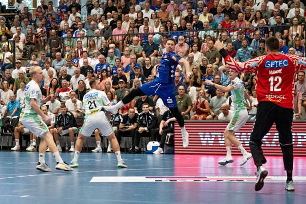 Mex Raguse, HBW Balingen Weilstetten, 06, shot on goal, HBW Balingen Weilstetten vs. SC Magdeburg, GER, Opel 1 Handball Bundesliga, Championship, Matchday 3, 2026–2027 Season, September 6, 2026, Eibner Press Photo: Andreas Ulmer, HBW Balingen Weilstetten vs. SC Magdeburg, GER, Opel 1 Handball Bundesliga, Championship, Matchday 3, 2026–2027 season, September 6, 2026, Balingen Copyright: xEibner-Pressefoto AndreasxUlmerx EP_AUR
