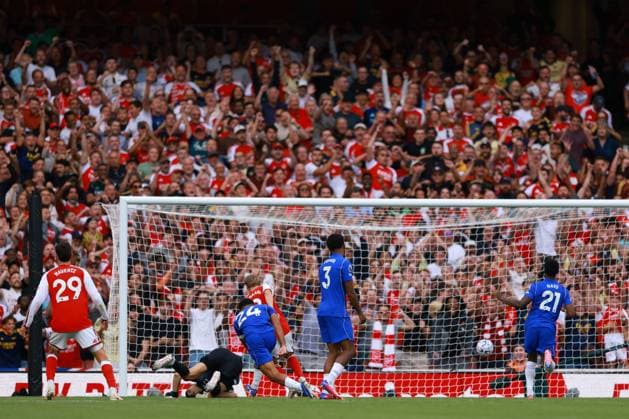 Martin Odegaard of Arsenal scores a goal to make it 2-1 - Arsenal v Chelsea, Premier League, Emirates Stadium, London, UK - 6th September 2026. Editorial Use Only - DataCo restrictions apply. No free usage or syndication, standard fees apply. Arsenal v Chelsea, Premier League, Football, Football, Emirates Stadium, London, UK - 06 Sep 2026Manchester Old Trafford United Kingdom EDITORIAL USE ONLY No use with unauthorised audio, video, data, fixture lists, club league logos or live services. Online in-match use limited to 120 images, no video emulation. No use in betting, games or single club league player publications. Copyright: xMDI Shutterstockx 17137150g