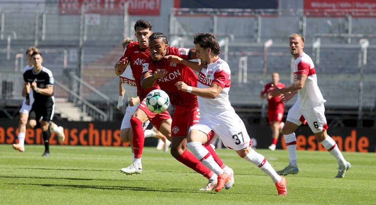 September 6, 2026, xfsx, Men s, Soccer, 2026–2027 Season, 3rd Division, Matchday 4: FC Würzburger Kickers vs. VfB Stuttgart II. From left: Thomas Kastanaras (FC Würzburger Kickers), David Abrangao (FC Würzburger Kickers), David Preu (VfB Stuttgart II), Alexander Groiss (VfB Stuttgart II). Wuerzburg, AKON ARENA, Bavaria, Germany