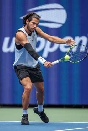Carlos Alcaraz of Spain in action 2026 US Open, Day Eight, USTA Billie Jean King National Tennis Center, New York, USA - 06 Sep 2026New York USTA Billie Jean King National T New York (NY) United States of America EDITORIAL USE ONLY No use with unauthorised audio, video, data, fixture lists, club league logos or live services. Online in-match use limited to 120 images, no video emulation. No use in betting, games or single club league player publications. Copyright: xEllaxLing Shutterstockx 17137668a