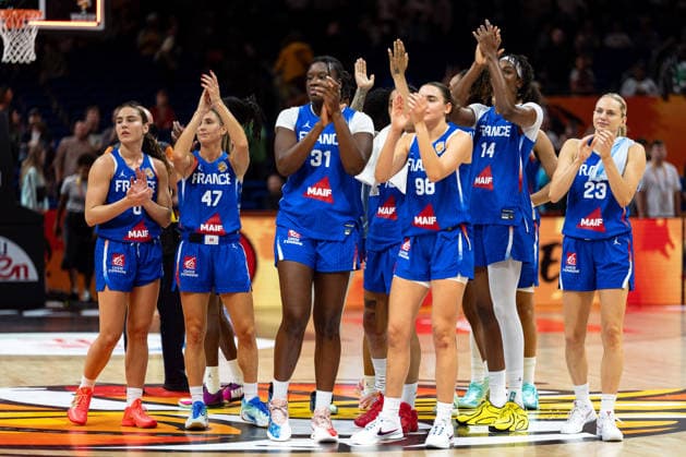 French team celebrates after victory at the end of the game, Carla Leite (France), 00, Romane Bernies (France), 47, Aminata Gueye (France), 31, Pauline Astier (France), 98, Dominique Malonga (France), 14, Marine Johannes (France), 23, GER, Nigeria vs. France, Basketball, 2026 FIBA Women’s World Cup, Group Stage, Matchday 3, September 7, 2026, GER, Nigeria vs. France, Basketball, 2026 FIBA Women’s World Cup, Group Stage, Matchday 3, September 7, 2026, Berlin Copyright: xEibner-Pressefoto MaxxVincenx EP_MVN