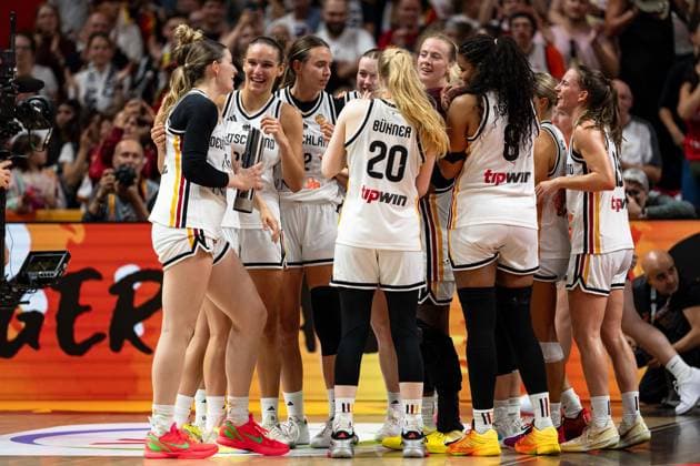 Player of the Game Luisa Geiselsoder of Germany, 15, celebrates with the German team, GER, Germany vs. Mali, Basketball, 2026 FIBA Women’s World Cup, Group Stage, Matchday 3, September 7, 2026, GER, Germany vs. Mali, Basketball, 2026 FIBA Women’s World Cup, Group Stage, Matchday 3, September 7, 2026, Berlin Copyright: xEibner-Pressefoto MaxxVincenx EP_MVN