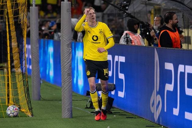 Goal celebration after the 1-0 score following an own goal by Renato Veiga in the 12th minute, Villarreal vs. Borussia Dortmund, Soccer, Champions League, Group Stage, Matchday 1, September 8, 2026, Dortmund, North Rhine-Westphalia, Germany Copyright: xkolbert-press MarcxNiemeyerx