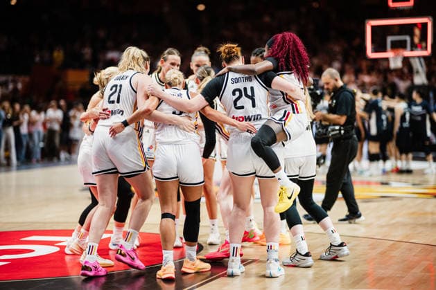 2026 FIBA Women’s Basketball World Cup: Germany vs. South Korea, September 8, 2026. The entire team, Luisa Geiselsoder (Germany), 15, Lina Sontag, Germany, 24, CHEERING, cheering, celebrating, VICTORY, basketball, FIBA Women’s Basketball World Cup 2026, Final Phase, Qualification for the Quarterfinals: Germany vs. South Korea on September 8, 2026, at the Uber Arena, Berlin Copyright: xBEAUTIFULxSPORTS Tonhäuserx
