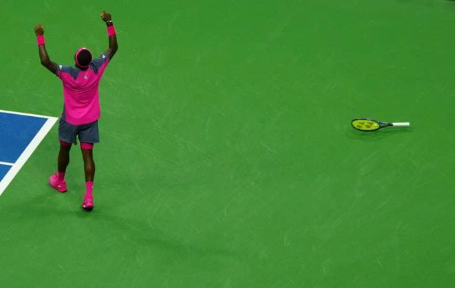 Frances Tiafoe celebrates his quarter final win over Alex Michelsen 2026 US Open, Day Ten, USTA Billie Jean King National Tennis Center, New York, USA - 08 Sep 2026New York USTA Billie Jean King National T New York (NY) United States of America EDITORIAL USE ONLY No use with unauthorised audio, video, data, fixture lists, club league logos or live services. Online in-match use limited to 120 images, no video emulation. No use in betting, games or single club league player publications. Copyright: xJavierxGarcia Shutterstockx 17140156cc