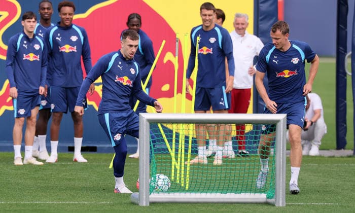 RB Leipzig Training: Champions League Matchday 1, Leipzig, September 9, 2026, Red Bull Academy, Soccer, Champions League, Matchday 1, RB Leipzig, Final training session before the away game in Como, Pictured from left: Brajan Gruda, Lukas Klostermann, For editorial use only, Picture Point