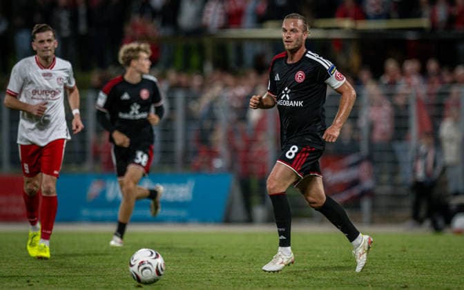 Soccer, 2026–2027 Season, Lower Rhine Cup, September 9, 2026, First Round, Men s Division, SV Biemenhorst (White) vs. Fortuna Düsseldorf (Black), Luca Ridder, SV Biemenhorst, Bocholt, Stadion am Huenting, Germany 260909_fb_sv-biemenhorst_fortuna-duesseldorf_58650