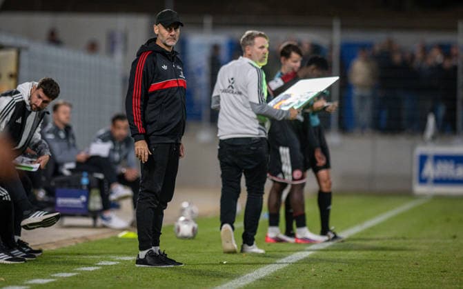 Soccer, 2026–2027 Season, Lower Rhine Cup, September 9, 2026, First Round, Men s Division, SV Biemenhorst (White) vs. Fortuna Düsseldorf (Black); Alexander Ende, Coach of Fortuna Düsseldorf; Bocholt, Stadion am Huenting, Germany 260909_fb_sv-biemenhorst_fortuna-duesseldorf_58710
