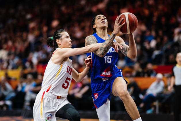 FIBA Women’s Basketball World Cup 2026: China vs. France, September 10, 2026—Gabby Williams (France), 15; Wang Siyu (China), 5—Basketball, FIBA Women’s Basketball World Cup 2026, Final Phase, Quarterfinals: China vs. France on September 10, 2026, at the Uber Arena, Berlin Copyright: xBEAUTIFULxSPORTS Tonhäuserx