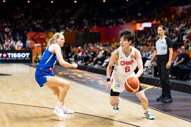 Shuyu Yang (China), No. 6, dribbling; Marine Johannes (France), No. 23; GER, China vs. France, Basketball, 2026 FIBA Women s World Cup, Quarterfinals, September 10, 2026, GER, China vs. France, Basketball, 2026 FIBA Women’s World Cup, Quarterfinals, September 10, 2026, Berlin Copyright: xEibner-Pressefoto MaxxVincenx EP_MVN