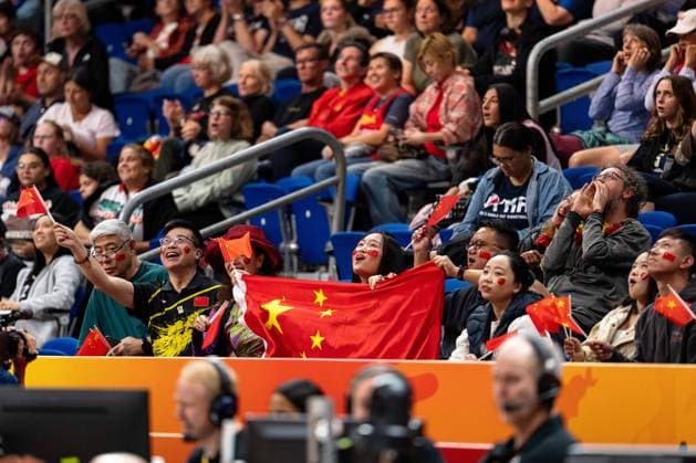 Chinese fans cheer, GER, China vs. France, basketball, 2026 FIBA Women s World Cup, quarterfinals, September 10, 2026, GER, China vs. France, basketball, 2026 FIBA Women s World Cup, Quarterfinals, September 10, 2026, Berlin Copyright: xEibner-Pressefoto MaxxVincenx EP_MVN