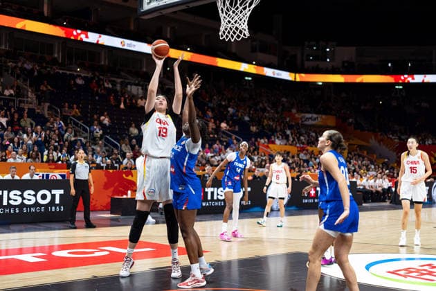 Ziyu Zhang (China), 19, shooting; Aminata Gueye (France), 31; GER, China vs. France, basketball, 2026 FIBA Women’s World Cup, Quarterfinals, September 10, 2026, GER, China vs. France, Basketball, FIBA Women s World Cup 2026, Quarterfinals, September 10, 2026, Berlin Copyright: xEibner-Pressefoto MaxxVincenx EP_MVN