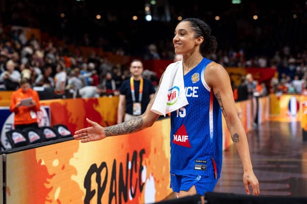 Gabby Williams of France, 15, celebrates after the victory at the end of the game, GER, China vs. France, Basketball, 2026 FIBA Women s World Cup, Quarterfinals, September 10, 2026, GER, China vs. France, Basketball, FIBA Women’s World Cup 2026, Quarterfinals, September 10, 2026, Berlin Copyright: xEibner-Pressefoto MaxxVincenx EP_MVN