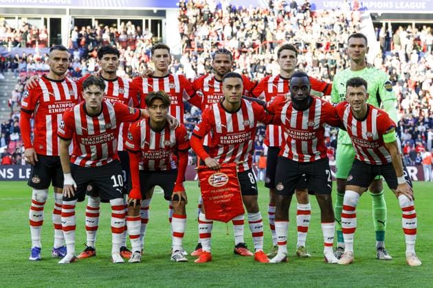 EINDHOVEN - (top lr) Filip Kostić of PSV Eindhoven, Ricardo Pepi of PSV Eindhoven, Ruben van Bommel of PSV Eindhoven, Armando Obispo of PSV Eindhoven, Guus Til of PSV Eindhoven, Noah Fernandez of PSV Eindhoven (bottom lr) Paul Wanner of PSV Eindhoven, Kodai Sano of PSV Eindhoven, Sergino Dest of PSV Eindhoven, Lutsharel Geertruida of PSV Eindhoven, Ivan Perisic of PSV Eindhoven during the UEFA Champions League match between PSV Eindhoven and Shakhtar Donetsk at the Philips Stadium on 10 September 2026 in Eindhoven, the Netherlands. MAURICE VAN STEEN ANP xVIxANPxSportx xxANPxIVx 567913439 originalFilename: 567913439.jpg