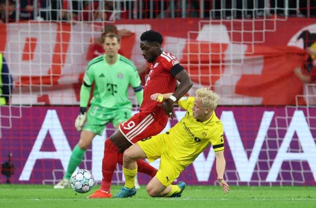 September 10, 2026, GER, Soccer, Men s, UEFA Champions League, Group Stage, 2026–2027 Season, Matchday 1, FC Bayern Munich vs. FK Bodø Glimt Alphonso Davies (FC Bayern Munich, age 19) in a tackle against Sondre Auklend (FK Bodø Glimt, age 08) Munich, Allianz Arena, Bavaria, Germany Copyright: xNordphoto Schneiderx
