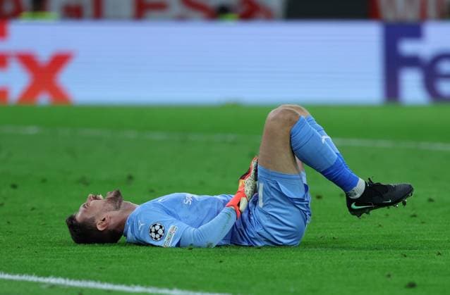 September 10, 2026, GER, Soccer, Men s, UEFA Champions League, Group Stage, 2026–2027 Season, Matchday 1, FC Bayern Munich vs. FK Bodø Glimt; Injury; Pain; Goalie Nikita Haikin (FK Bodø Glimt, No. 12) is lying on the ground; Munich, Allianz Arena, Bayern, Germany Copyright: xNordphoto Schneiderx