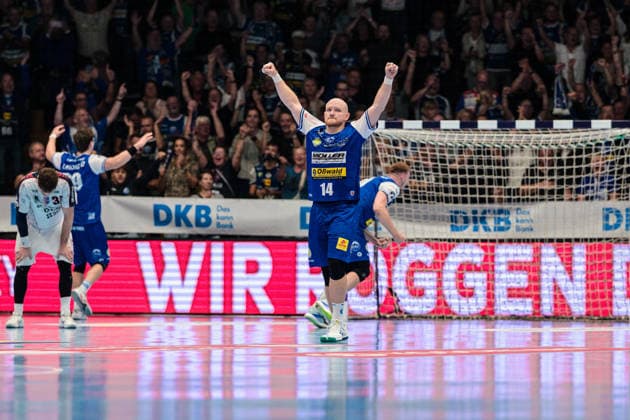 Peter Walz, ThSV Eisenach, 14, celebrates the victory GER, ThSV Eisenach vs. SG BBM Bietigheim, 1 Opel Handball Bundesliga, handball, Matchday 4, 2026–2027 season, 7:00 p.m., September 10, 2026 GER, ThSV Eisenach vs. SG BBM Bietigheim, 1st Opel Handball Bundesliga, Handball, Matchday 4, 2026–2027 season, 7:00 p.m., September 10, 2026, Eisenach Copyright: xMartinxHerbstx