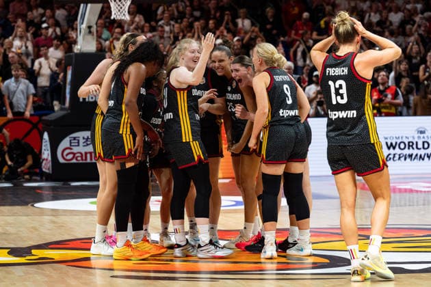 German team celebrates victory at the end of the game, GER, Belgium vs. Germany, Basketball, 2026 FIBA Women s World Cup, Quarterfinals, September 10, 2026, GER, Belgium vs. Germany, Basketball, 2026 FIBA Women s World Cup, Quarterfinals, September 10, 2026, Berlin Copyright: xEibner-Pressefoto MaxxVincenx EP_MVN