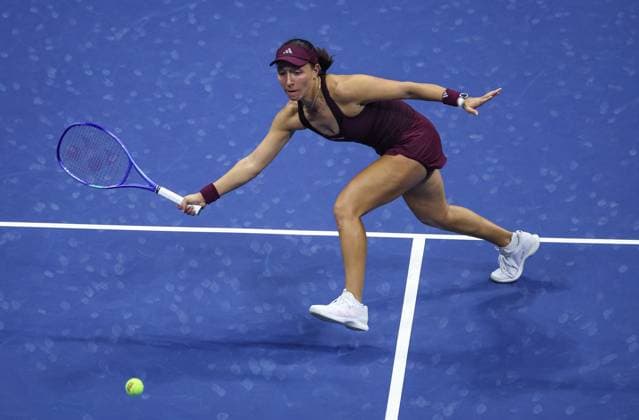 Jessica Pegula of USA in action 2026 US Open, Day Twelve, USTA Billie Jean King National Tennis Center, New York, USA - 10 Sep 2026New York USTA Billie Jean King National T New York (NY) United States of America EDITORIAL USE ONLY No use with unauthorised audio, video, data, fixture lists, club league logos or live services. Online in-match use limited to 120 images, no video emulation. No use in betting, games or single club league player publications. Copyright: xEllaxLing Shutterstockx 17140161p