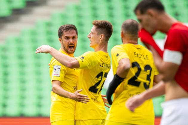 L R Volkan Celiktas (SG Sonnenhof Grossaspach, 05), Loris Maier (SG Sonnenhof Grossaspach, 27)—the goal scorers—and Fabian Eisele (SG Sonnenhof Grossaspach, 23) celebrate the goal that tied the game at 1–1 GER, TSV Havelse vs. SG Sonnenhof Grossaspach, soccer, 3rd League, Matchday 5, 2026–2027 season, September 12, 2026—DFL regulations prohibit any use of photographs as image sequences and or quasi-video (GER), TSV Havelse vs. SG Sonnenhof Grossaspach, soccer, 3rd Division, Matchday 5, 2026–2027 season, September 12, 2026, Hanover Copyright: xEibner-Pressefoto JanxRollingerx EP_JSK