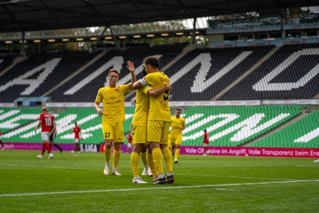 Volkan Celiktas of SG Sonnenhof Großaspach, No. 05, celebrates his goal to make the score 1–2 alongside Loris Maier of SG Sonnenhof Großaspach, No. 27, and Elias Rahn of SG Sonnenhof Großaspach, 08, TSV Havelse vs. SG Sonnenhof Großaspach, soccer, 3rd Division, Matchday 5, September 6, 2026. DFB regulations prohibit any use of photographs as image sequences and or quasi-video. Hanover, Lower Saxony, Germany Copyright: xkolbert-press PhilipxZieglerx