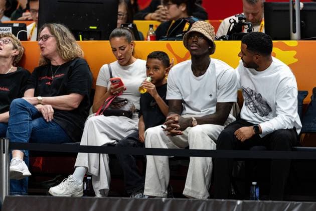 Dennis Schroeder watches, GER, France vs. Germany, Basketball, 2026 FIBA Women s World Cup, Semifinal, September 12, 2026, GER, France vs. Germany, Basketball, 2026 FIBA Women s World Cup, Semifinal, September 12, 2026, Berlin Copyright: xEibner-Pressefoto MaxxVincenx EP_MVN