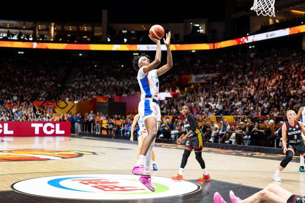 Dominique Malonga of France, 14, taking a shot, GER, France vs. Germany, Basketball, 2026 FIBA Women s World Cup, Semifinal, September 12, 2026, GER, France vs. Germany, Basketball, 2026 FIBA Women s World Cup, Semifinal, September 12, 2026, Berlin Copyright: xEibner-Pressefoto MaxxVincenx EP_MVN