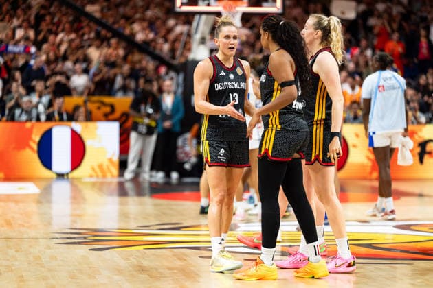 Leonie Fiebich, Germany, 13, Nyara Sabally, Germany, 08, Marie Guelich, Germany, 21, disappointed; Disappointment after the loss, GER, France vs. Germany, Basketball, 2026 FIBA Women’s World Cup, Semifinals, September 12, 2026, GER, France vs. Germany, Basketball, 2026 FIBA Women’s World Cup, Semifinals, September 12, 2026, Berlin Copyright: xEibner-Pressefoto MaxxVincenx EP_MVN