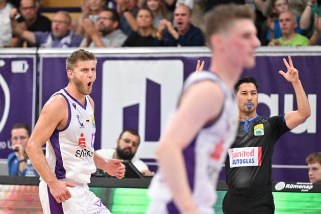 BG Göttingen vs. SYNTAINICS MBC, September 12, 2026, Göttingen Basketball BBL Cup, BG Göttingen vs. SYNTAINICS MBC, 1st Round, Sparkassen Arena, Mathis Mönninghoff, BG Göttingen celebrates, Göttingen, Lower Saxony, Germany