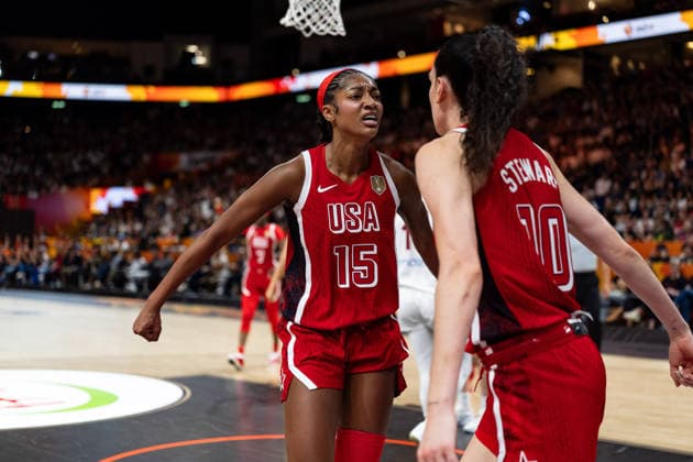 Angel Reese (USA), 15, celebrates with Breanna Stewart (USA), 10, Germany vs. Spain vs. USA, Basketball, 2026 FIBA Women s World Cup, Semifinals, September 12, 2026 GER, Spain vs. USA, Basketball, 2026 FIBA Women’s World Cup, Semifinals, September 12, 2026 Berlin Copyright: xEibner-Pressefoto MaxxVincenx EP_MVN