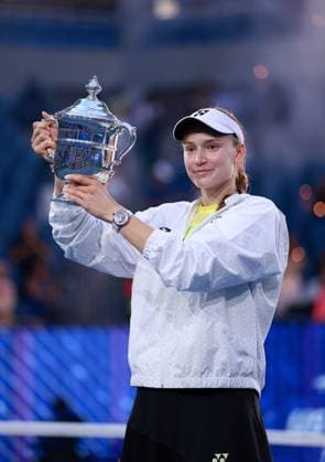 Elena Rybakina of Kazakhstan celebrates with the trophy 2026 US Open, Day Fourteen, USTA Billie Jean King National Tennis Center, New York, USA - 12 Sep 2026New York USTA Billie Jean King National T New York (NY) United States of America EDITORIAL USE ONLY No use with unauthorised audio, video, data, fixture lists, club league logos or live services. Online in-match use limited to 120 images, no video emulation. No use in betting, games or single club league player publications. Copyright: xEllaxLing Shutterstockx 17140165bp
