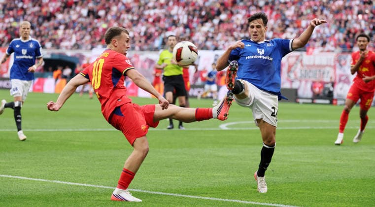 RB Leipzig vs. Hamburger SV, Bundesliga, Leipzig, September 13, 2026, Red Bull Arena, Soccer, Bundesliga 1, Matchday 3, RB Leipzig vs. Hamburger SV. Pictured from left: Brajan Gruda (10), RB Leipzig, Nicolás Capaldo 24, HSV, For editorial use only, DFL and DFB regulations prohibit any use of photographs as image sequences and or quasi-video,