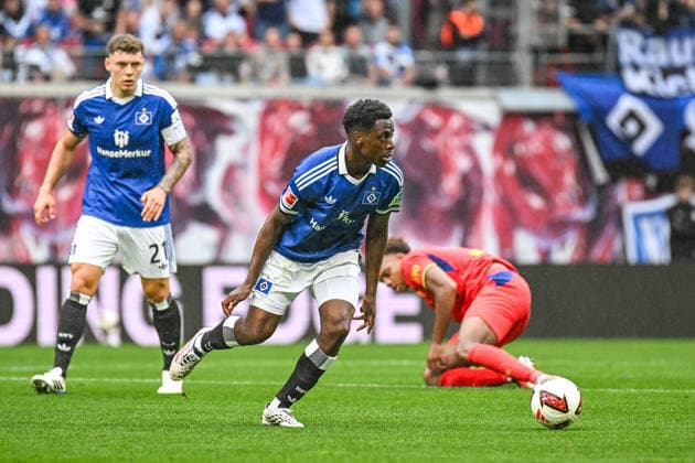 Soccer I Men s I 2026–2027 Season I Bundesliga I Matchday 3 I RB Leipzig vs. Hamburger SV I September 13, 2026 Albert Sambi Lokonga 6, Hamburger SV with the ball, close-up, portrait, single photo, single image, body, Leipzig, Red Bull Arena, Saxony, Germany Copyright: xLobeca InesxHähnelx