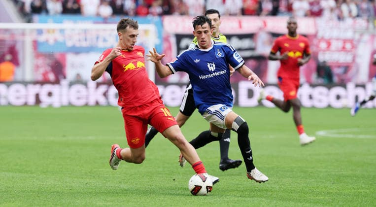 RB Leipzig vs. Hamburger SV, Bundesliga, Leipzig, September 13, 2026, Red Bull Arena, Soccer, Bundesliga 1, Matchday 3, RB Leipzig vs. Hamburger SV. Pictured from left: Brajan Gruda 10, RB Leipzig, Nicol‡s Capaldo 24, HSV, For editorial use only, DFL and DFB regulations prohibit any use of photographs as image sequences and or quasi-video,