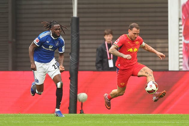 RB Leipzig vs. Hamburger SV, Bundesliga, Leipzig, September 13, 2026, Red Bull Arena, Soccer, Men, 2026–2027 Season, Bundesliga 1, Matchday 3, RB Leipzig vs. Hamburger SV, Pictured from left: Jordan Torunarigha (23), HSV, and David Raum (22), RB Leipzig,