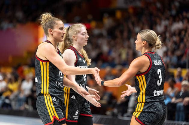 German team high-fives, Leonie Fiebich (Germany), 13, Frieda Buehner (Germany), 20, Alexandra Wilke (Germany), 03, GER, Spain vs. Germany, Basketball, 2026 FIBA Women’s World Cup, 3rd-place game, September 13, 2026, GER, Spain vs. Germany, basketball, 2026 FIBA Women’s World Cup, 3rd-place game, September 13, 2026, Berlin Copyright: xEibner-Pressefoto MaxxVincenx EP_MVN