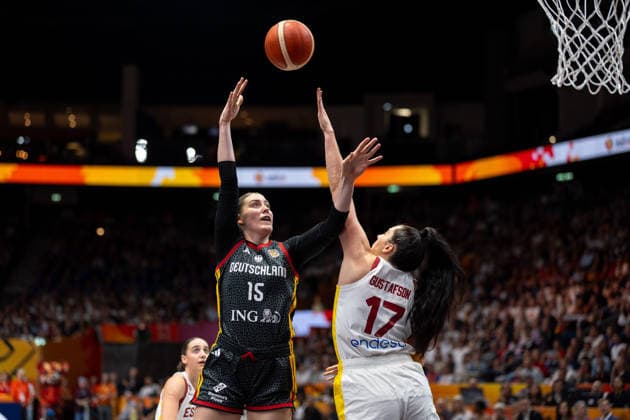 Luisa Geiselsoder (Germany), 15, shooting; Megan Gustafson (Spain), 17, Germany vs. Spain, Basketball, 2026 FIBA Women’s World Cup, 3rd-place game, September 13, 2026, Germany, Spain vs. Germany, Basketball, 2026 FIBA Women’s World Cup, 3rd-Place Game, September 13, 2026, Berlin Copyright: xEibner-Pressefoto MaxxVincenx EP_MVN