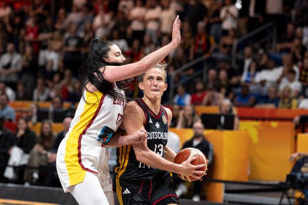 Leonie Fiebich (Germany), 13, dribbling; Megan Gustafson (Spain), 17; GER, Spain vs. Germany, Basketball, 2026 FIBA Women’s World Cup, 3rd-place game, September 13, 2026, GER, Spain vs. Germany, Basketball, 2026 FIBA Women’s World Cup, 3rd-Place Game, September 13, 2026, Berlin Copyright: xEibner-Pressefoto MaxxVincenx EP_MVN