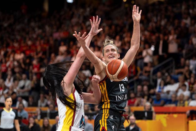 Leonie Fiebich (Germany, 13) in a one-on-one battle with Megan Gustafson (Spain, 17), Spain vs. Germany, Basketball, 2026 FIBA Women’s World Cup, Third-Place Game, September 13, 2026, Germany, Spain vs. Germany, Basketball, 2026 FIBA Women’s World Cup, 3rd-place game, September 13, 2026, Berlin Copyright: xEibner-Pressefoto MaxxVincenx EP_MVN